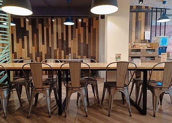 1683477444-1068099528-g_n 1683477444-1068099528-g_n